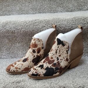 Cowhide Ankle Boots - Tan and Brown Corkys Size 7